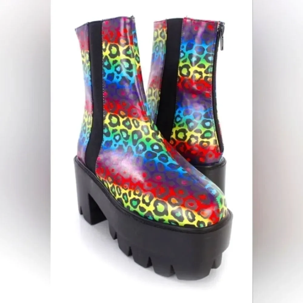 Colorful PLATFORM FAUX LEATHER WOMEN'S BOOTS SZ 7
